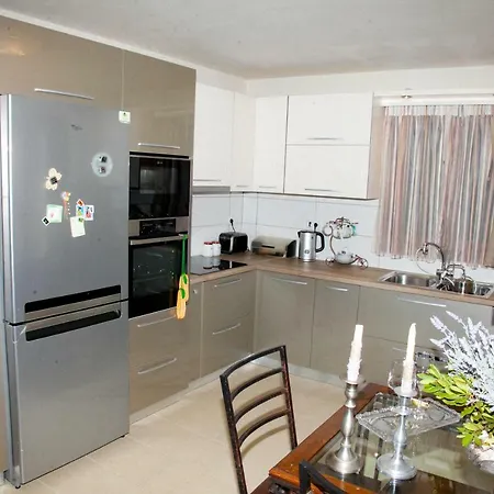 Apartment Virginia Place Atheras